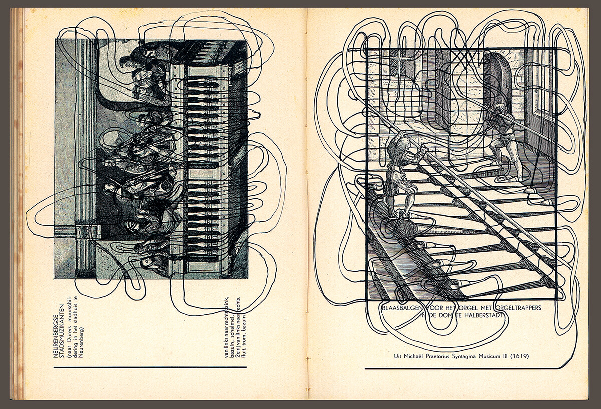 Volksmuziek, page 72+73 (Neurenbergse stadsmuzikanten) of 88 pages, open 20 x 30 cm, ink on book, 2002